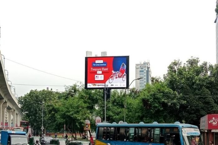 Karwan Bazar LED billboard in Dhaka, facing Farmgate